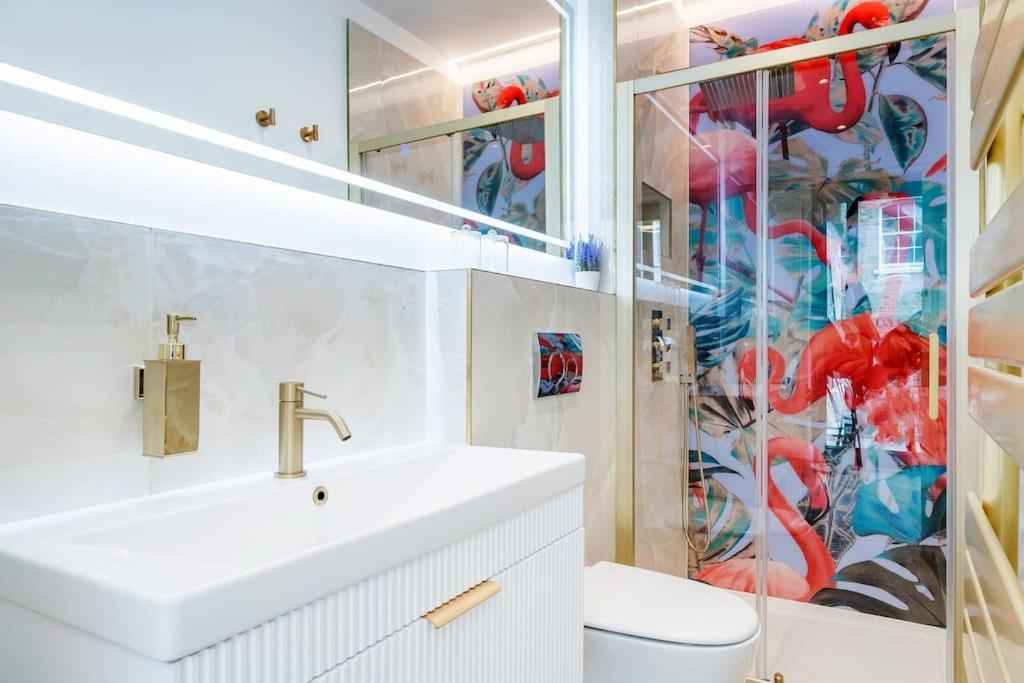 House 10 Mins To Tower Bridge Hot Tub & Parking Villa London Exterior photo