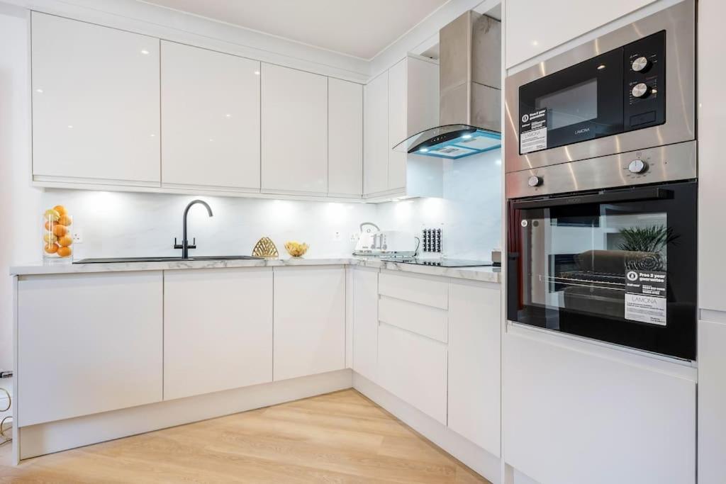 House 10 Mins To Tower Bridge Hot Tub & Parking Villa London Exterior photo